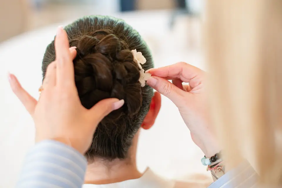 Les-ly Make Up & Hair — photo 2