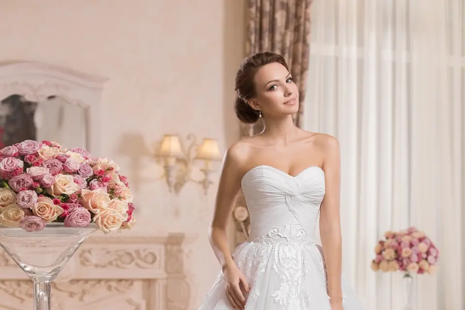 Tim Wedding Dresses — photo 1