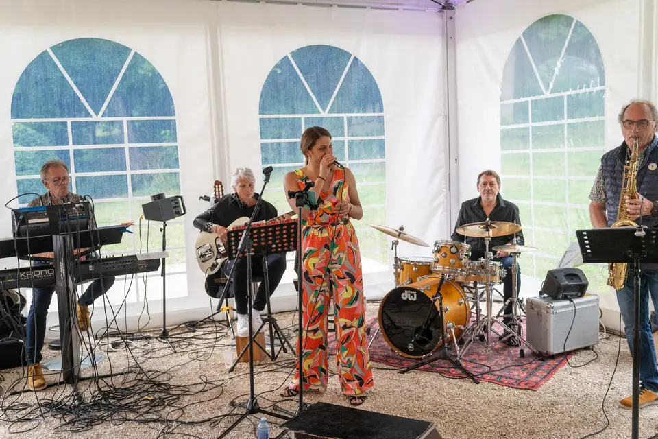 So Jazzy — photo 3