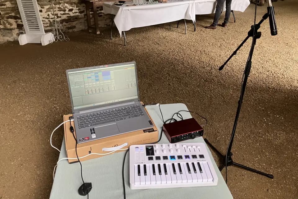 WeWantSax — photo 1