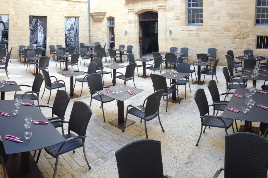 Hôtel Dieu — photo 7