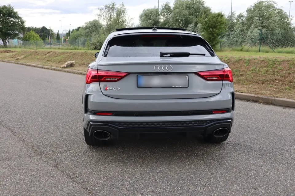 Real Location — photo 1