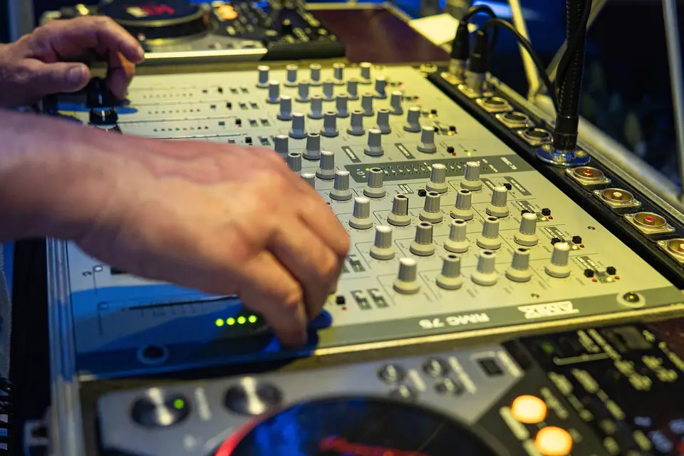 DJ Bernard Masson — photo 7