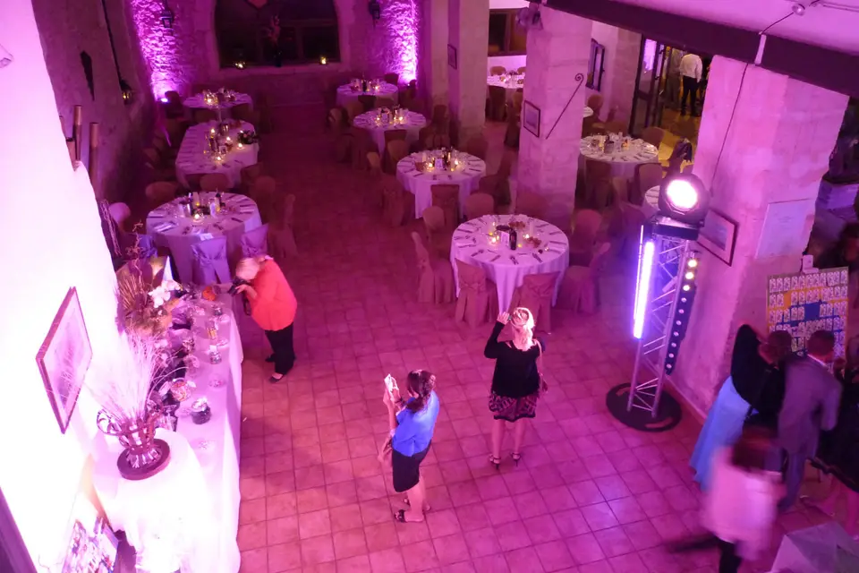 Foxy Light — photo 2