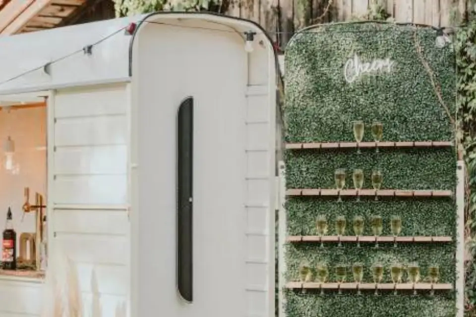 BubbleBee Corner — photo 2