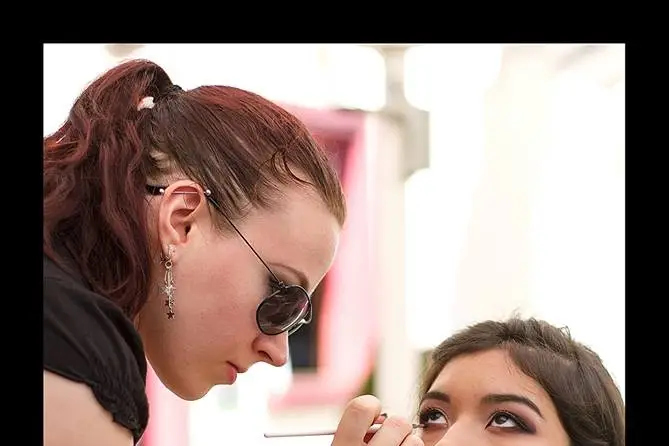 Fards et Paillettes — photo 5