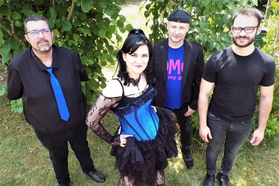 Serial Zikeurs — photo 1