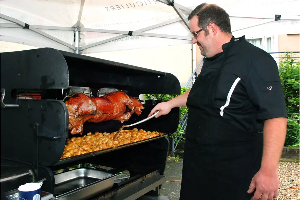 Au cochon à la broche — photo 1