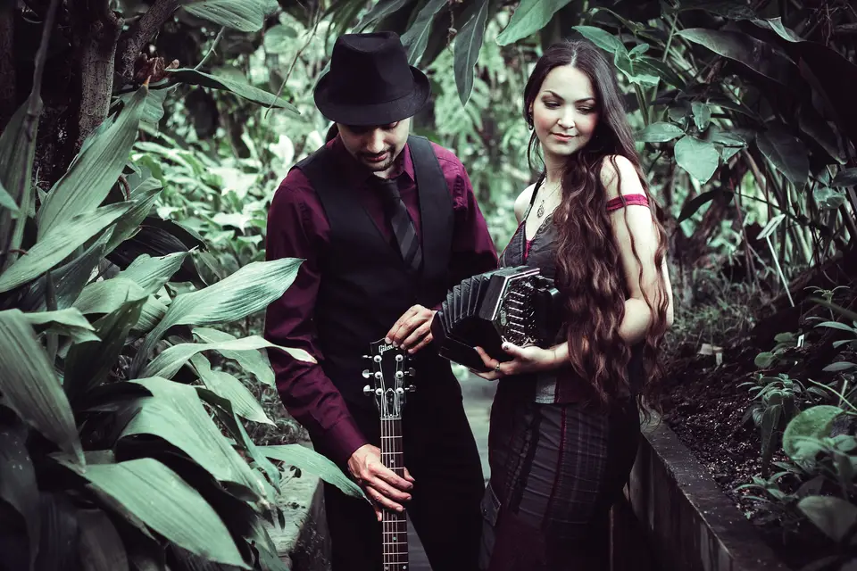 Becky & Cloud — photo 5