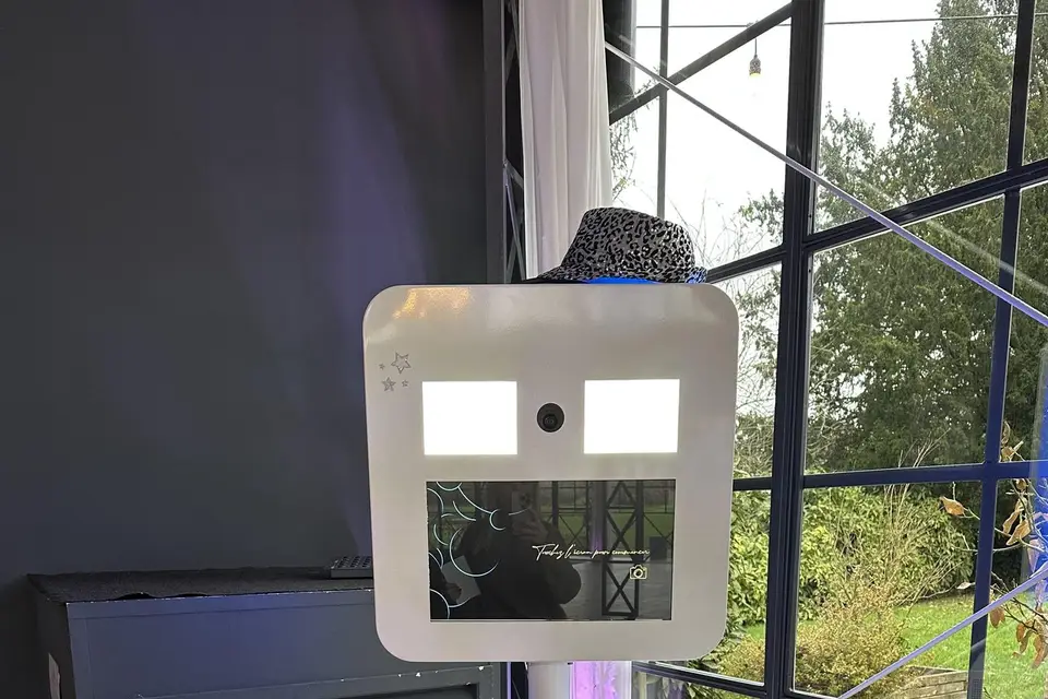 Smile Box — photo 7