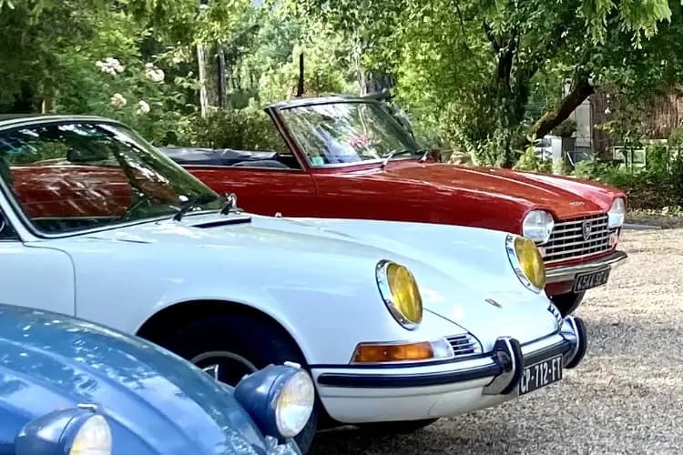 Cockpit Vintage Cars And Tourism — photo 6