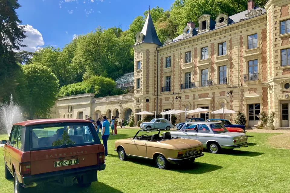 Cockpit Vintage Cars And Tourism — photo 7