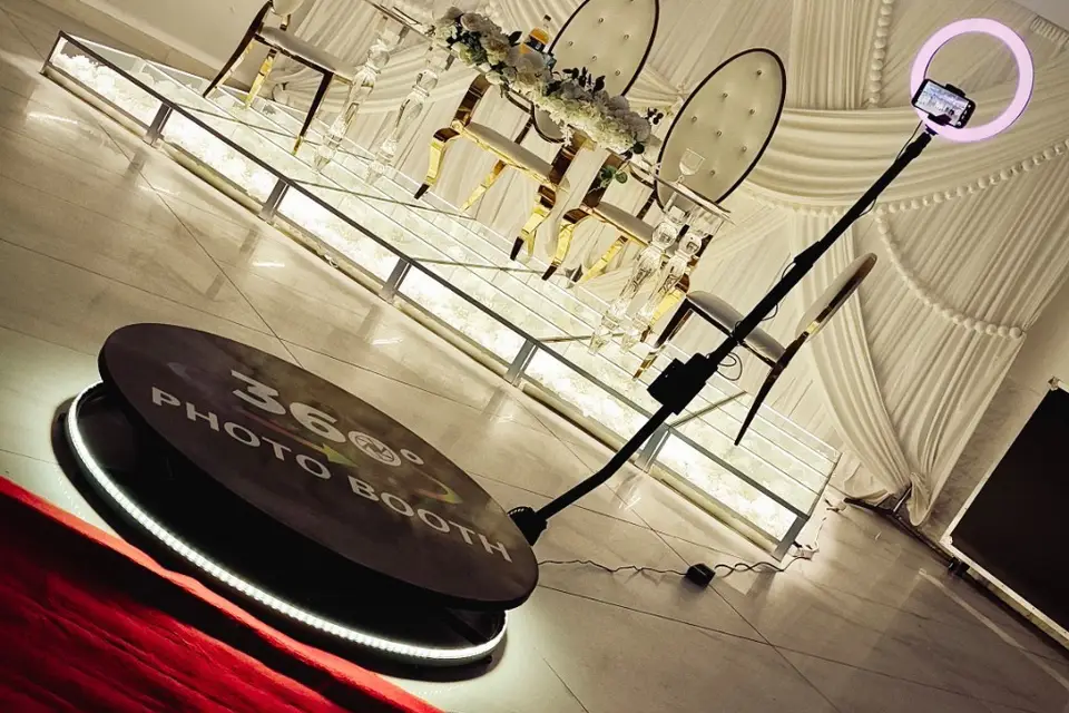 Selfie station 360 — photo 4