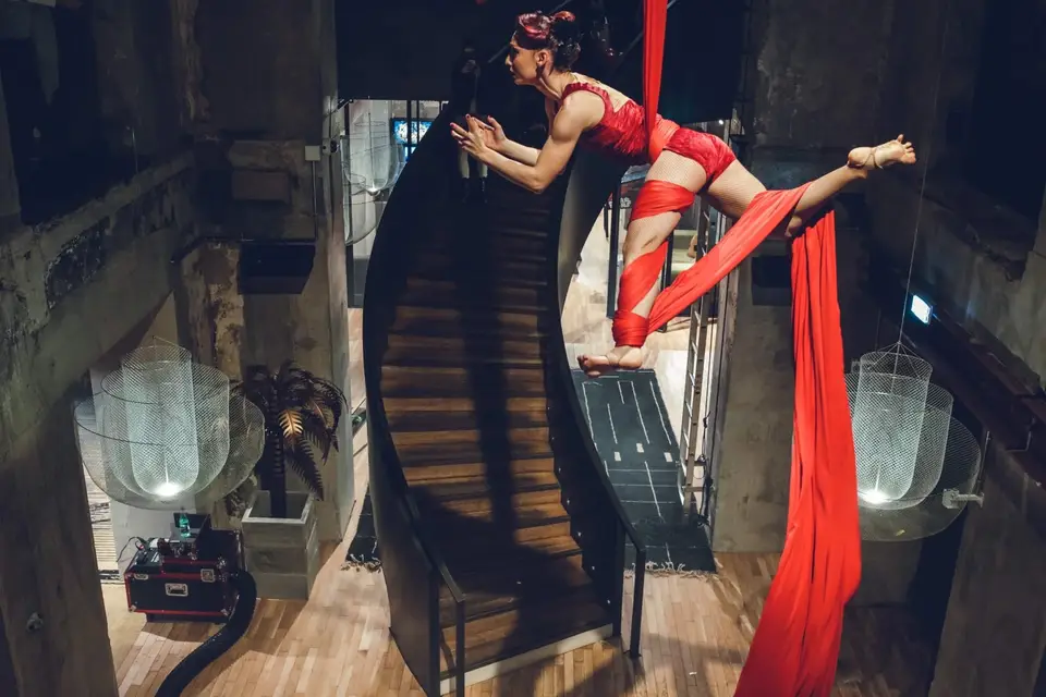 Compagnie En Suspension — photo 6