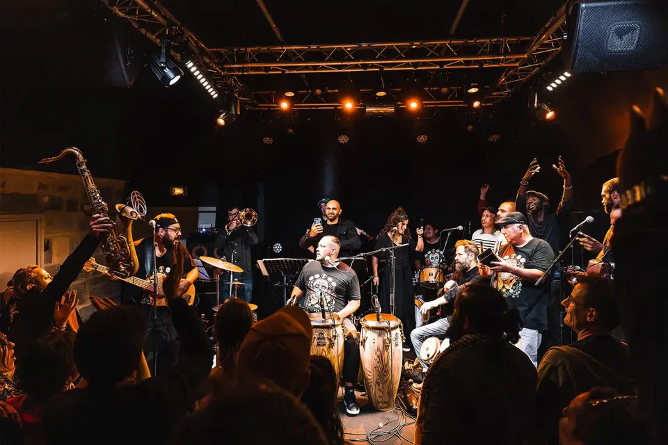 DJ Menas — photo 6