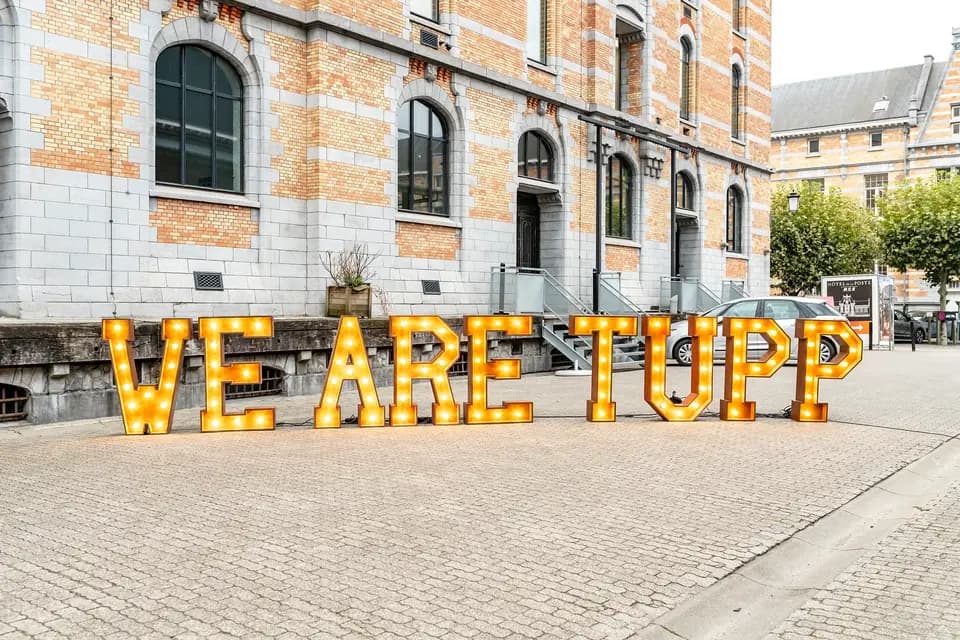 Flashletters — photo 1