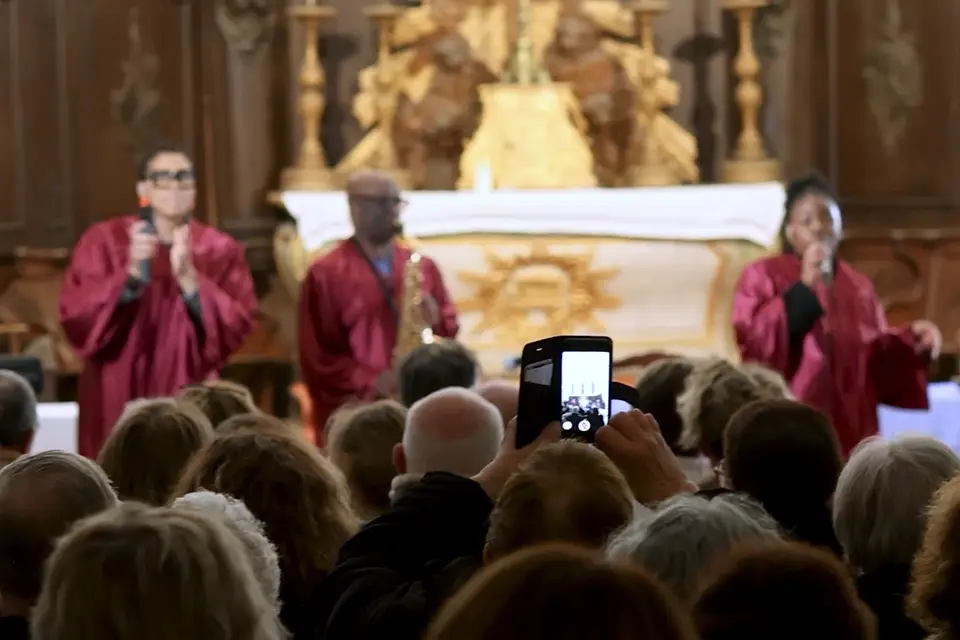 Bless the Lord — photo 2