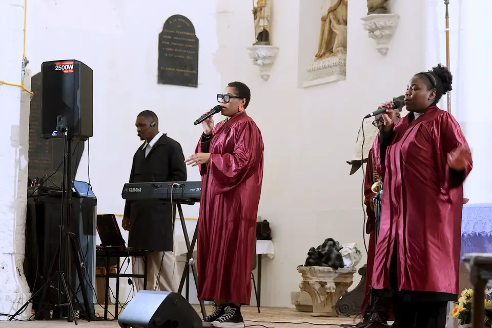 Bless the Lord — photo 6