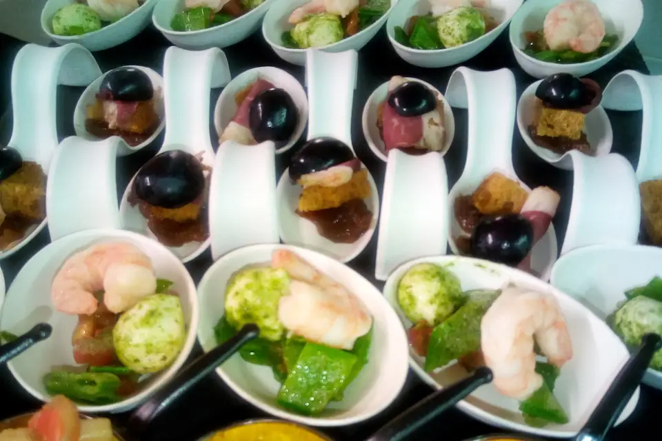 A Table ! — photo 3