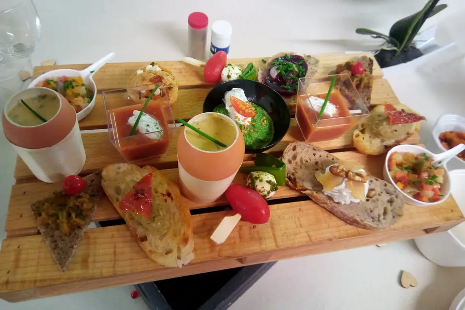 A Table ! — photo 5