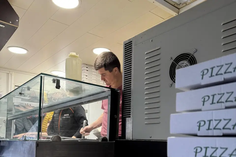 Pasta Pizza — photo 2