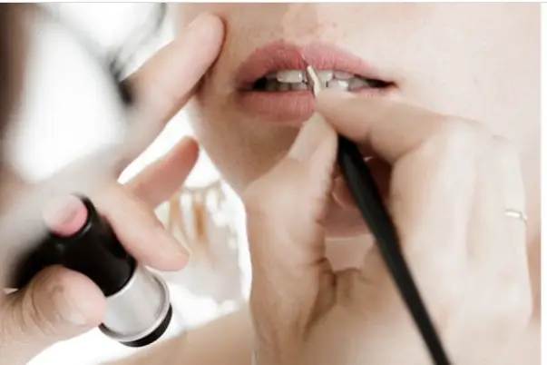 MLS Maquillage Chignon et Bigoudis — photo 6