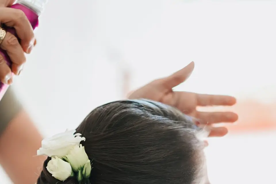 MLS Maquillage Chignon et Bigoudis — photo 7