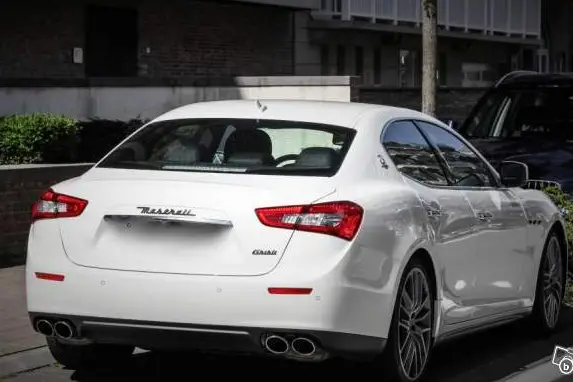 Grenoble Limousine — photo 7