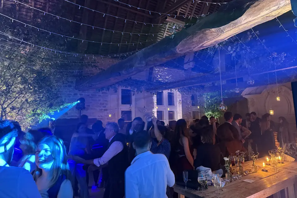 DJ Barn's — photo 2