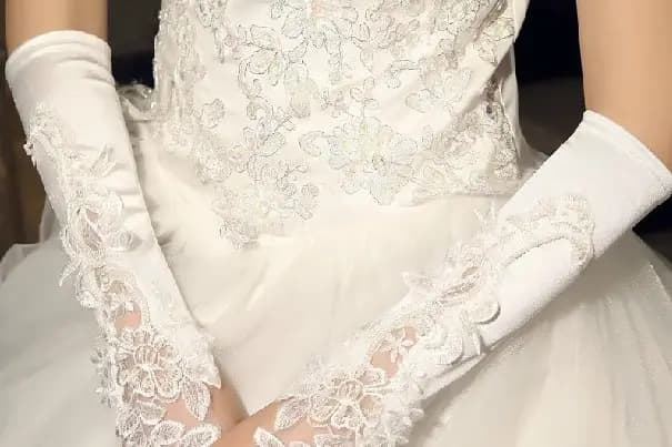 Tenues de Soirée — photo 3