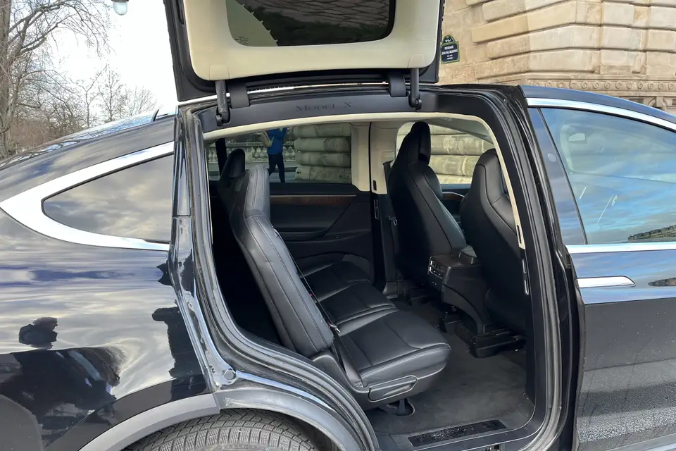 Green VTC — photo 1