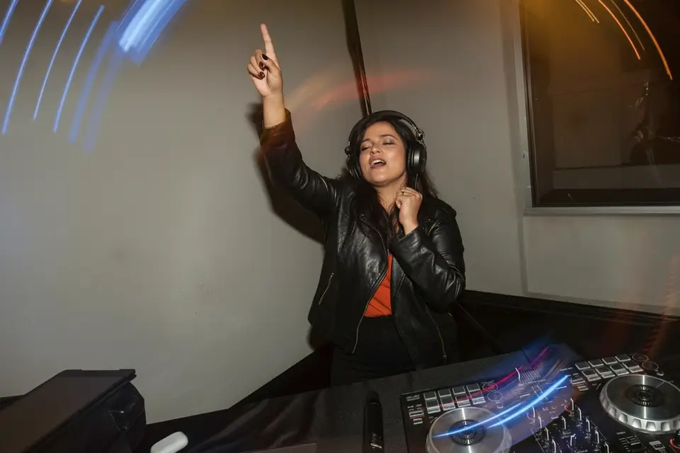 DJ Ana del Amor — photo 1