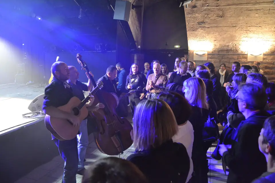 What The Folk — photo 6