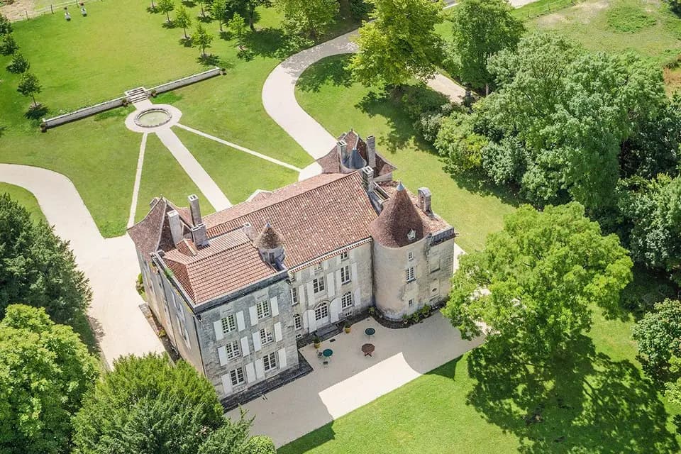 Les Grands Chais de la Meyfrenie — photo 1