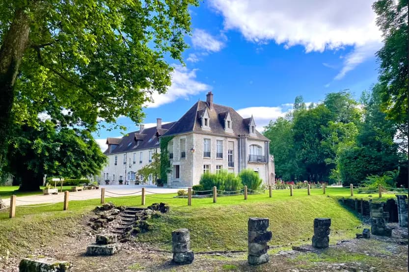 Abbaye de Cercanceaux