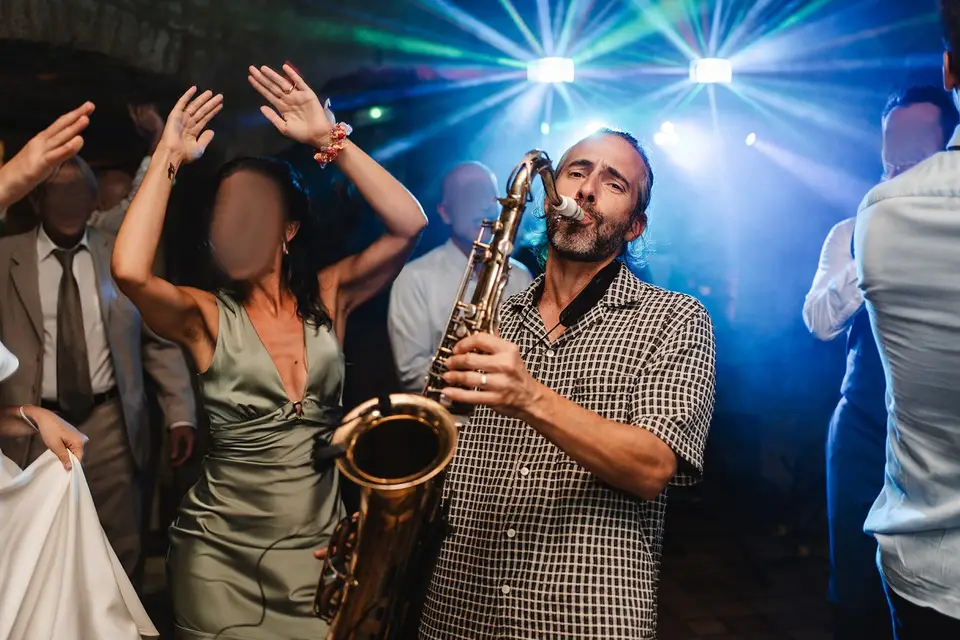 Love & Song - DJ Saxophoniste